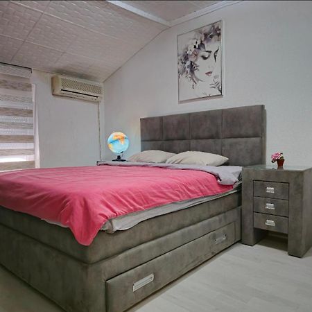 Apartment Center 23 Ποντγορίτσα Εξωτερικό φωτογραφία